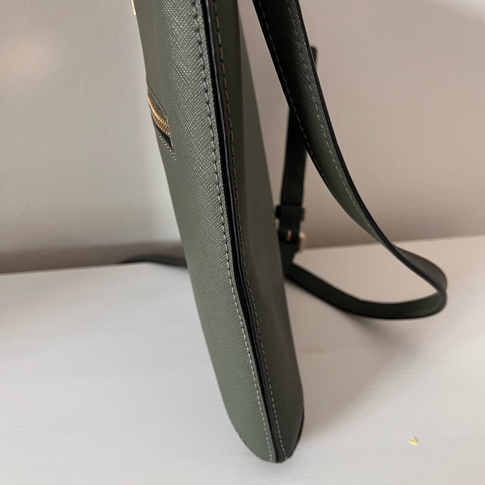 Kate Spade Olive Crossbody Bag with Gold Accents - Picture 5 of 6
